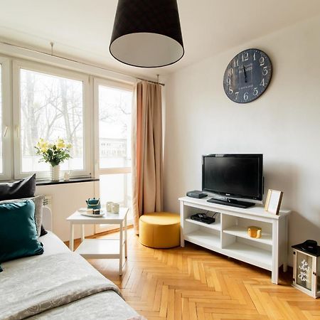 Piotrapartments - Bruna Green City Apartment وارسو المظهر الخارجي الصورة