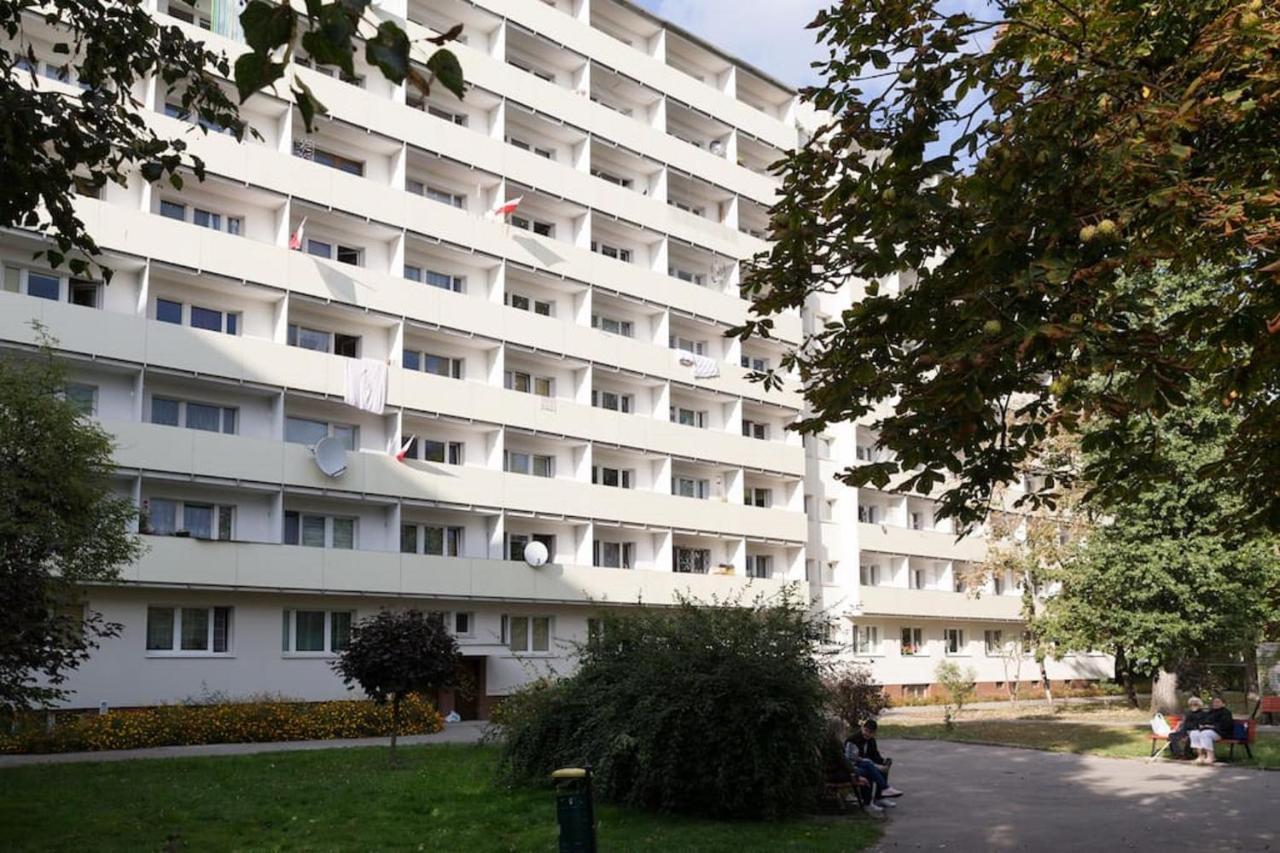 Piotrapartments - Bruna Green City Apartment وارسو المظهر الخارجي الصورة