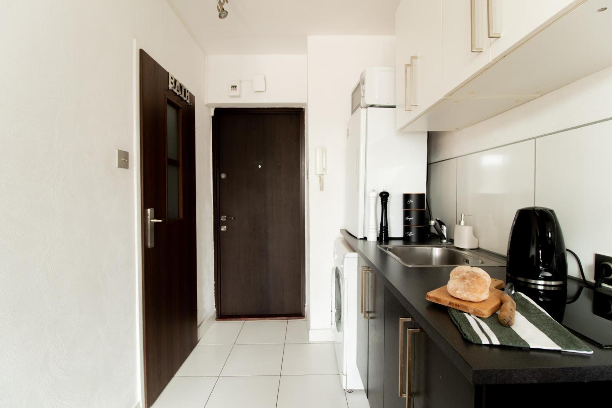 Piotrapartments - Bruna Green City Apartment وارسو المظهر الخارجي الصورة