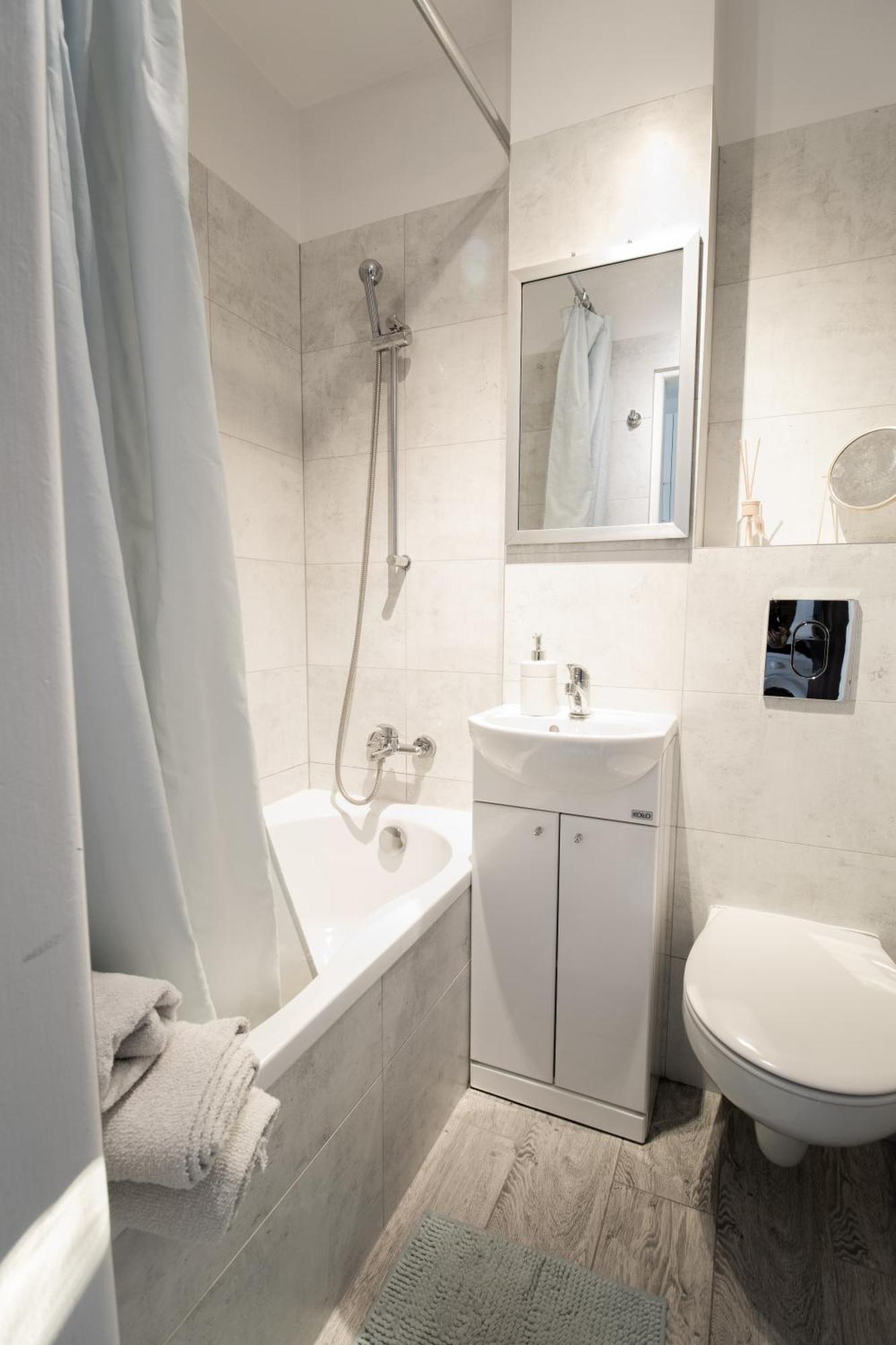 Piotrapartments - Bruna Green City Apartment وارسو المظهر الخارجي الصورة